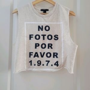 Crop sleeveless sweater with graphic letters